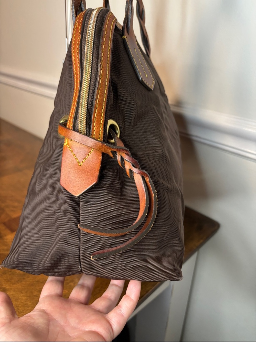 🔥LOW START Dooney & Bourke brown nylon domed satchel w/ braided leather handles - Picture 7 of 16